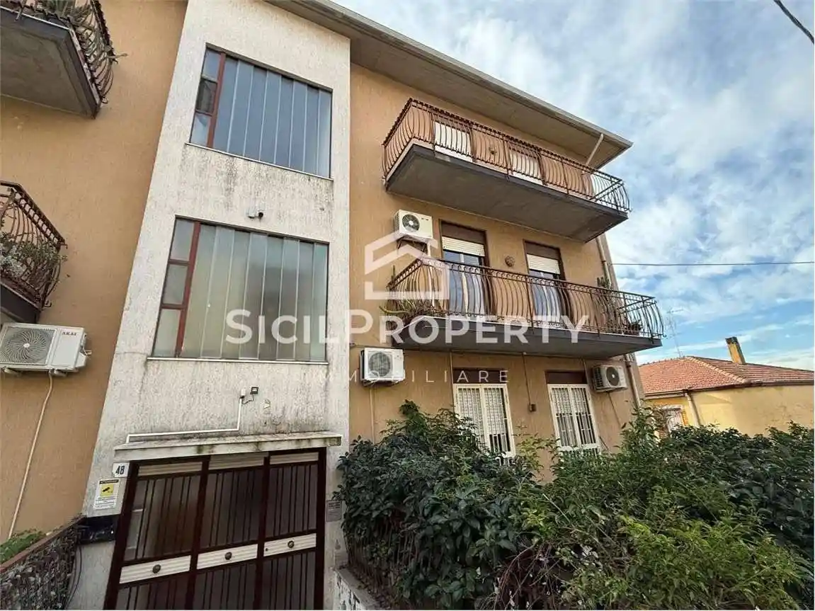 Trilocale via Genova , 48, Centro, Aci Castello - foto 5