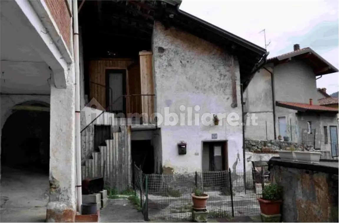 Casa indipendente in asta a Vigolo