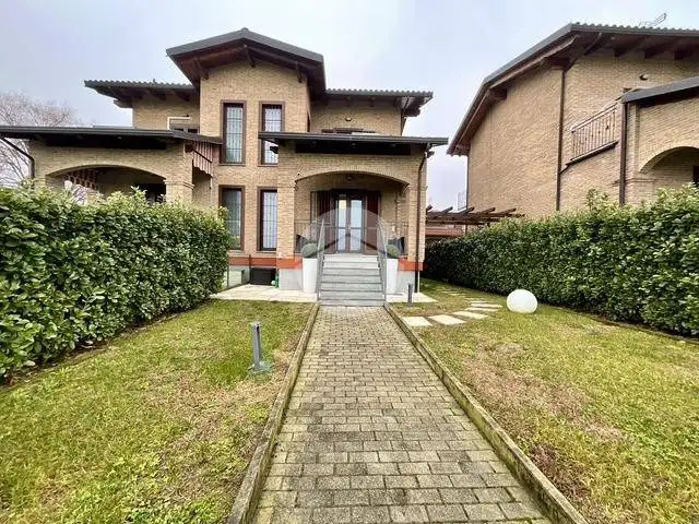 Villa in vendita a Leinì