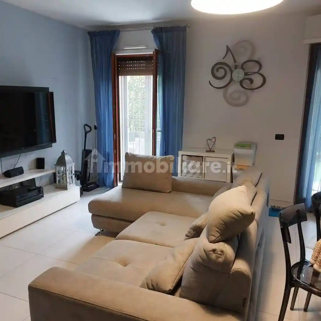 Trilocale via Monte Nevoso 11, San Pietro - Pace, Rho - foto 3