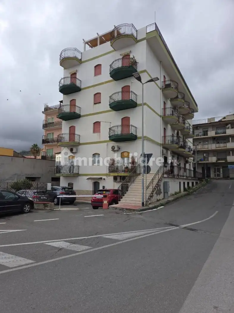 Appartamento in vendita a Alì Terme