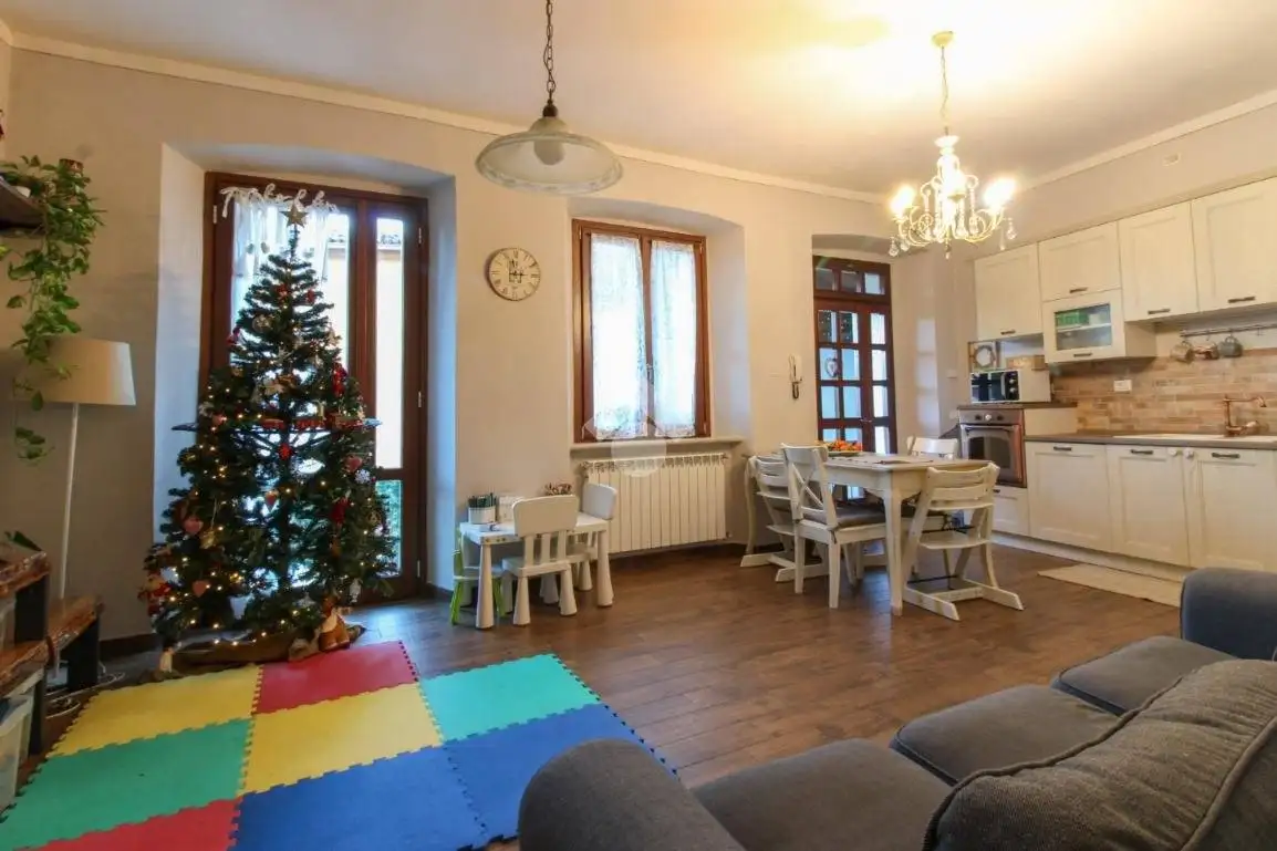 Casa indipendente in vendita a Sabbio Chiese