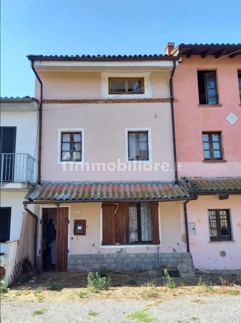 Appartamento in asta a Pieve Porto Morone