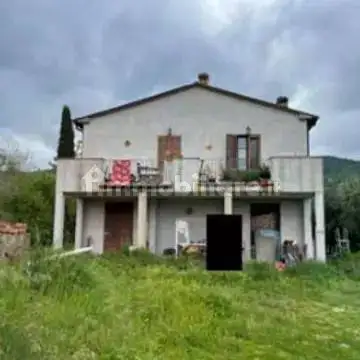 Appartamento in asta a Castiglion Fiorentino