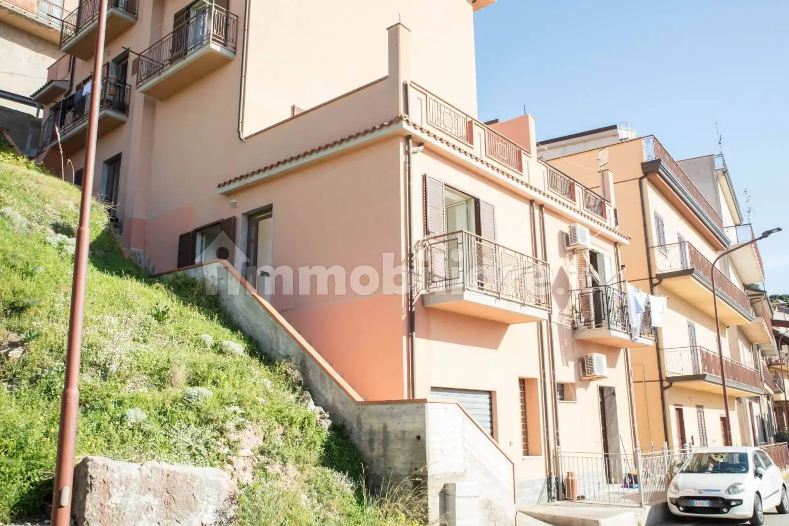 Casa indipendente in vendita a San Marco d'Alunzio