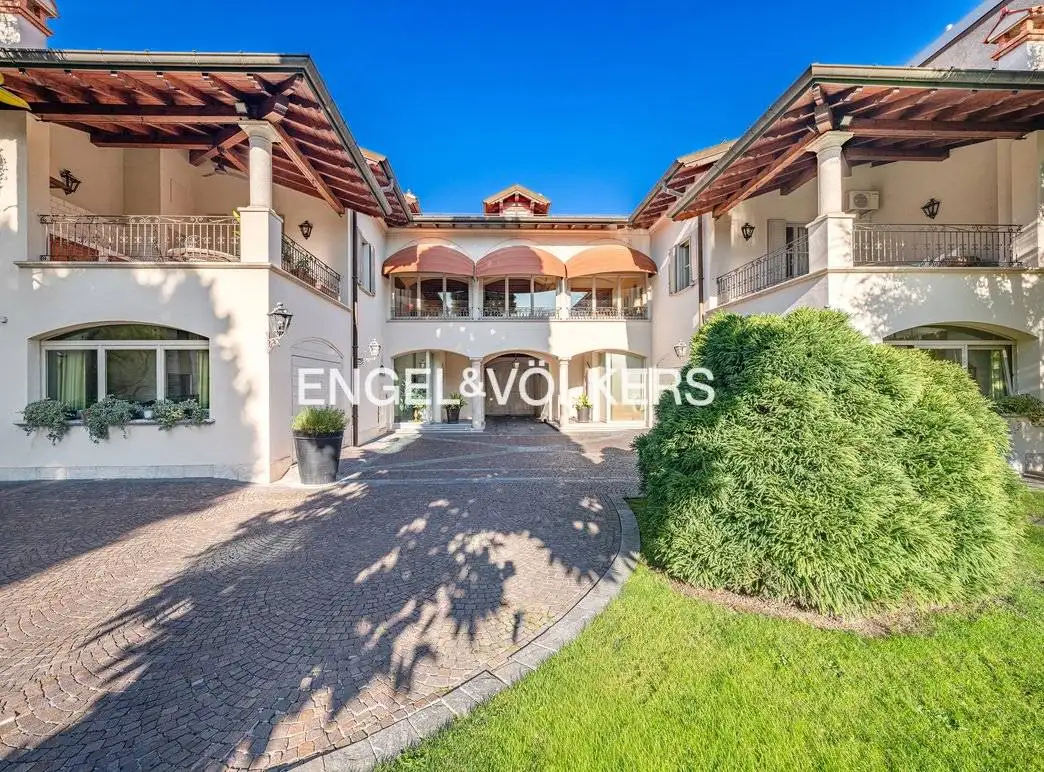 Villa in vendita a Seregno