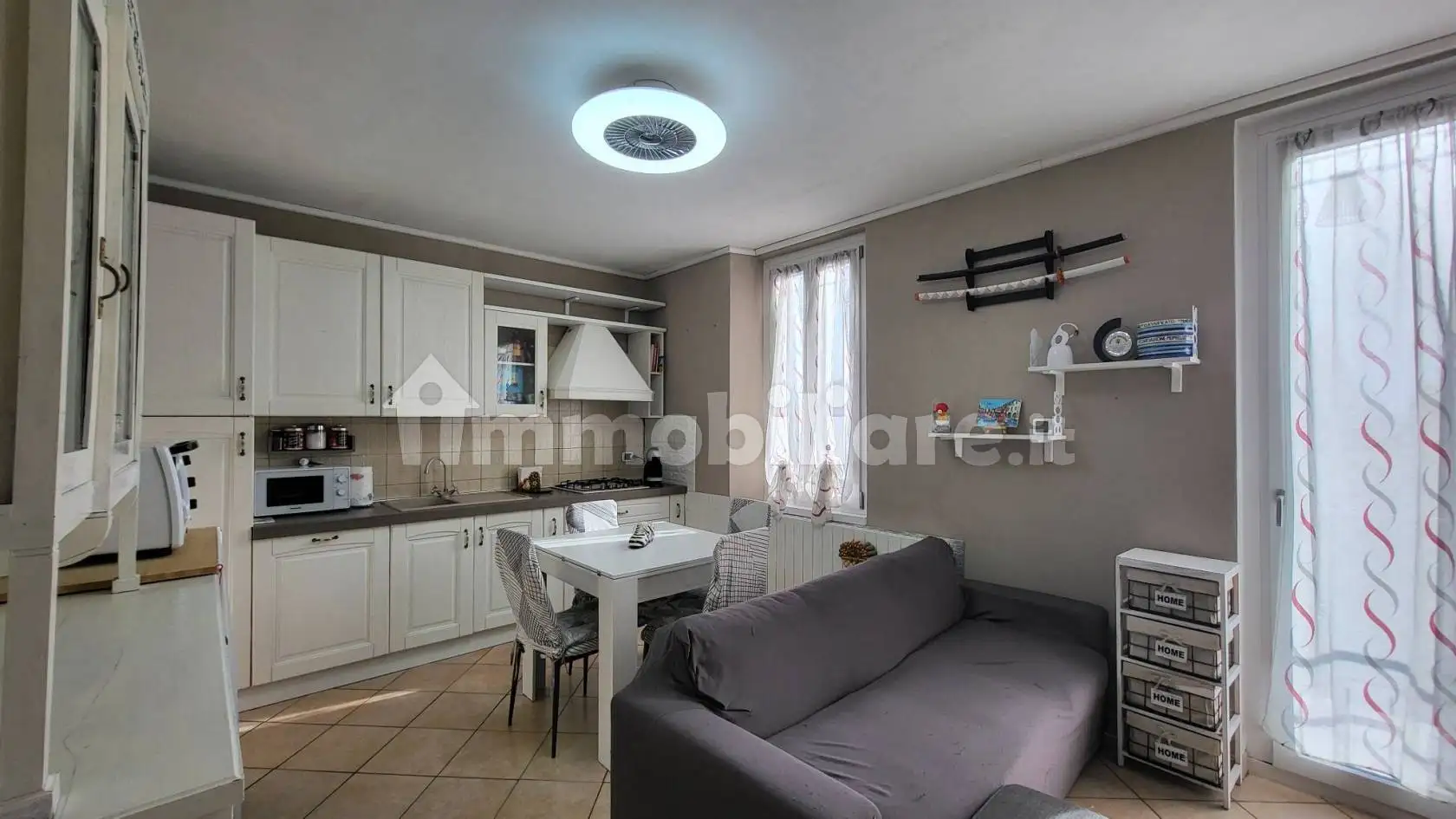 Appartamento in vendita a Laveno-Mombello