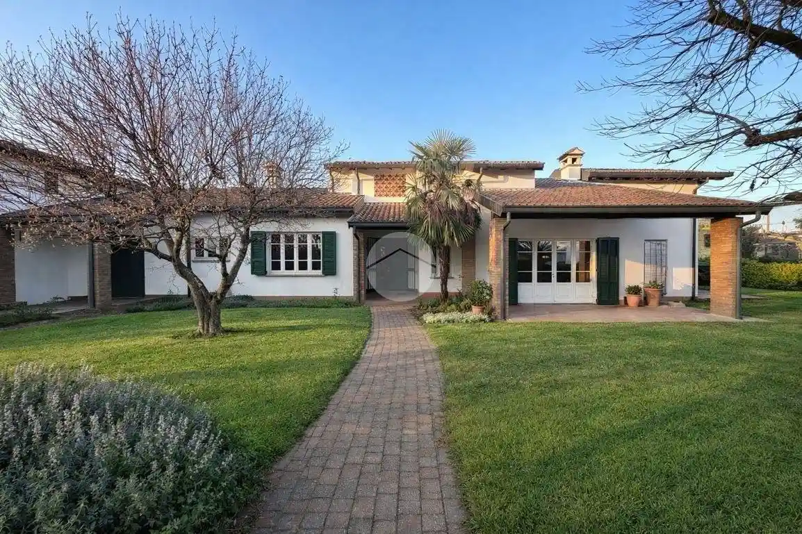 Villa in vendita a Mozzanica