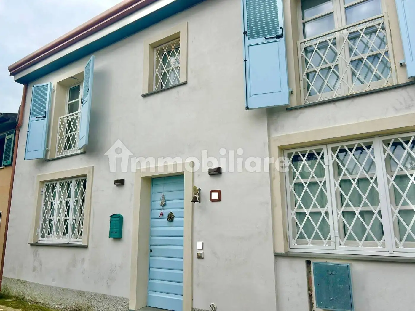 Casa indipendente in vendita a Sarzana