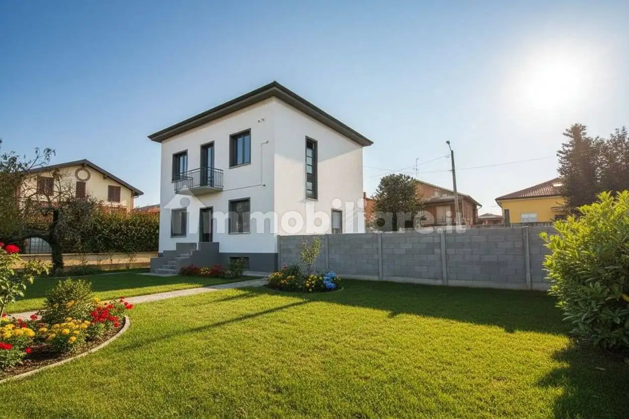 Appartamento in vendita a Turate