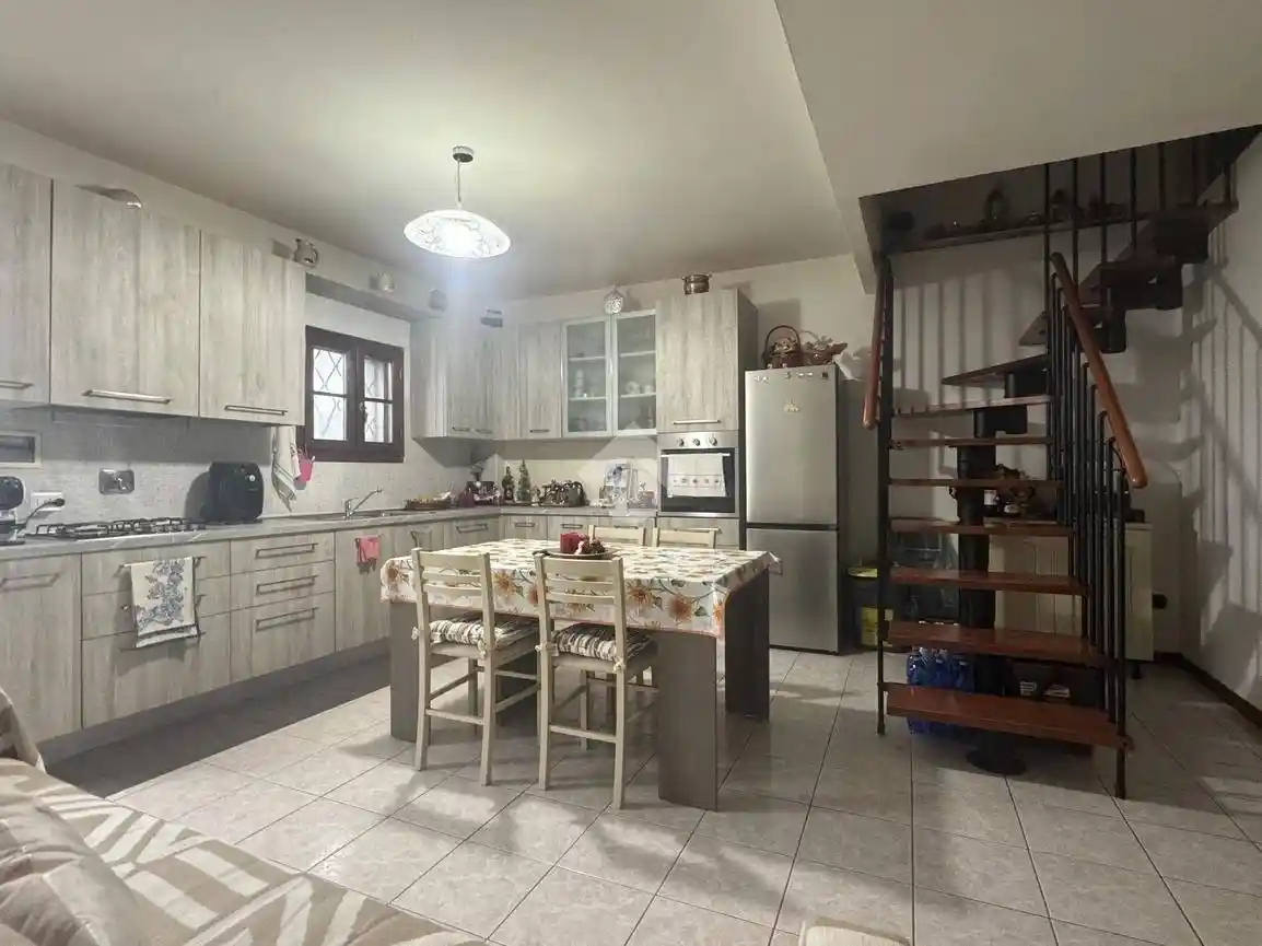 Trilocale via dei confini 270, Capalle, La Villa, Esselunga, Campi Bisenzio - foto 2