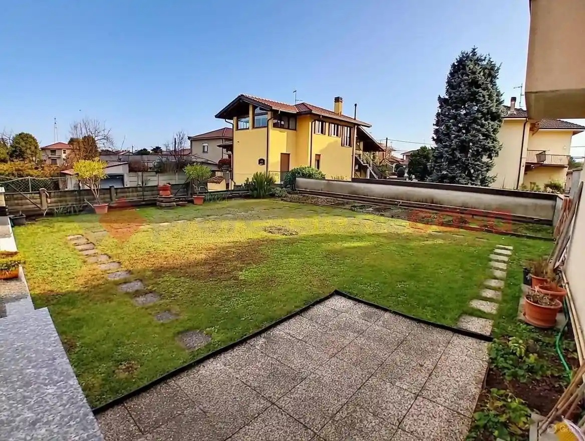 Trilocale via Ippolito Nievo, 14, San Lorenzo, Parabiago - foto 3