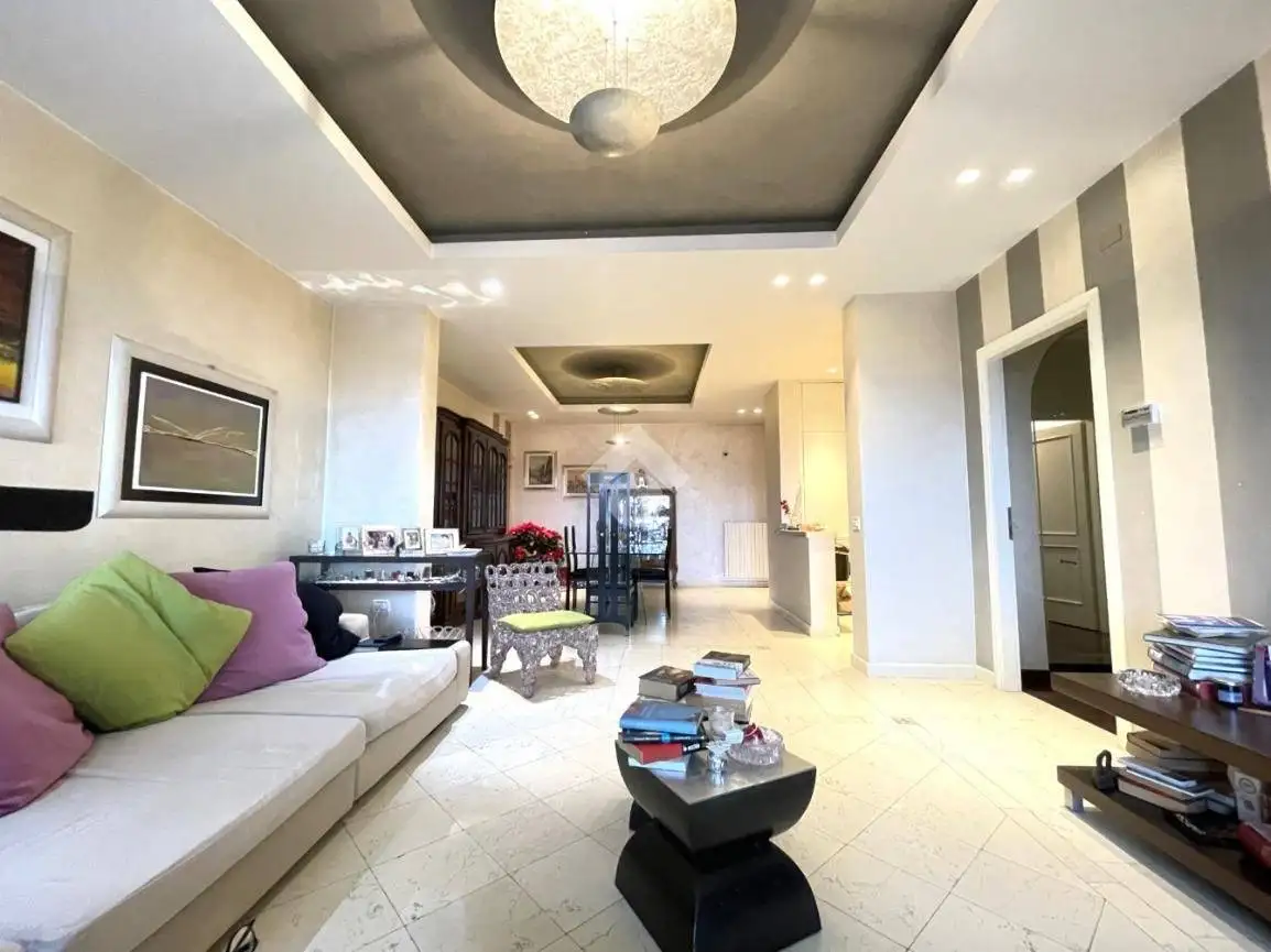 Appartamento in vendita a Desenzano del Garda