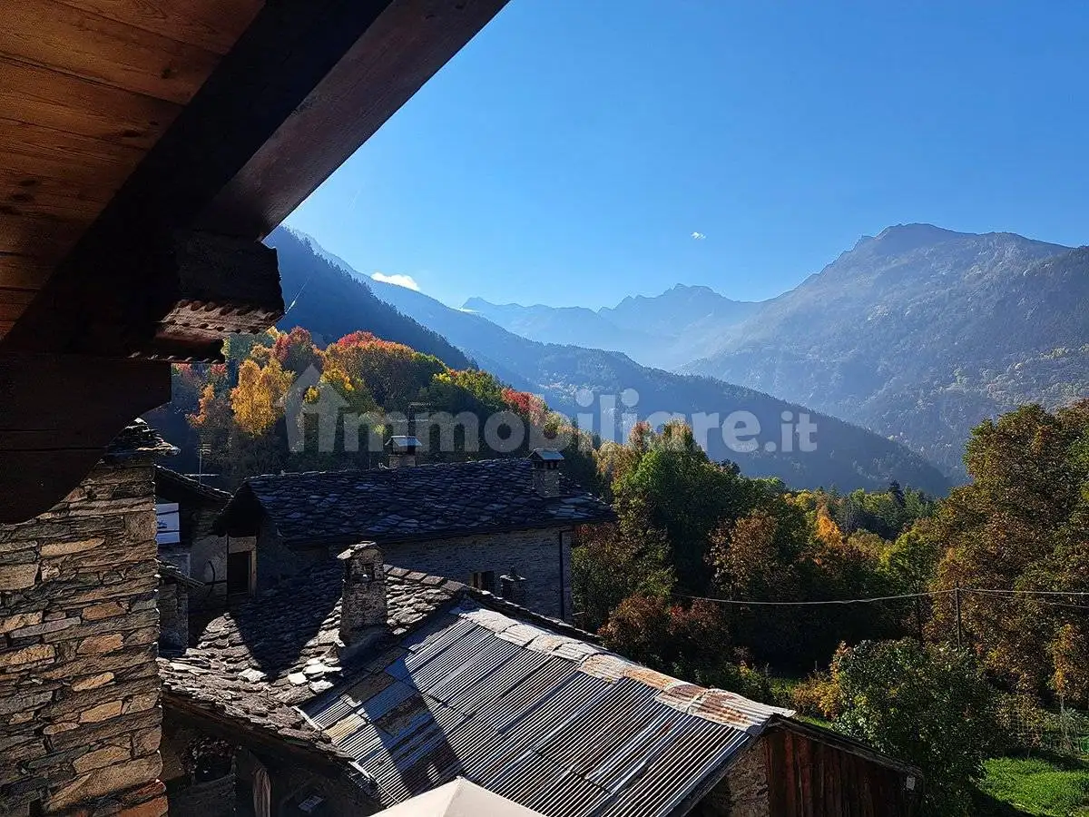 Casa indipendente in vendita a Introd