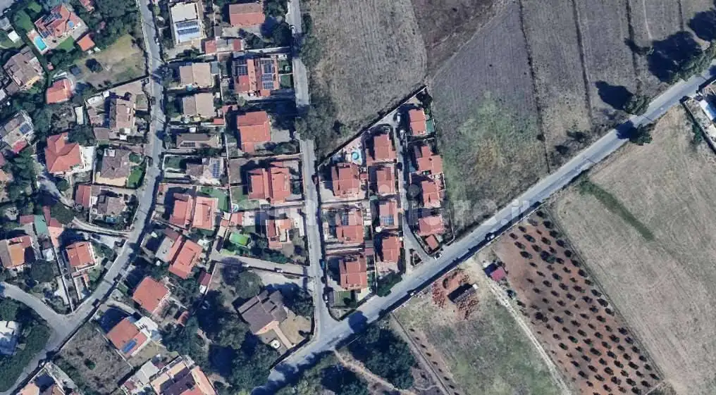 Villa in asta a Ardea