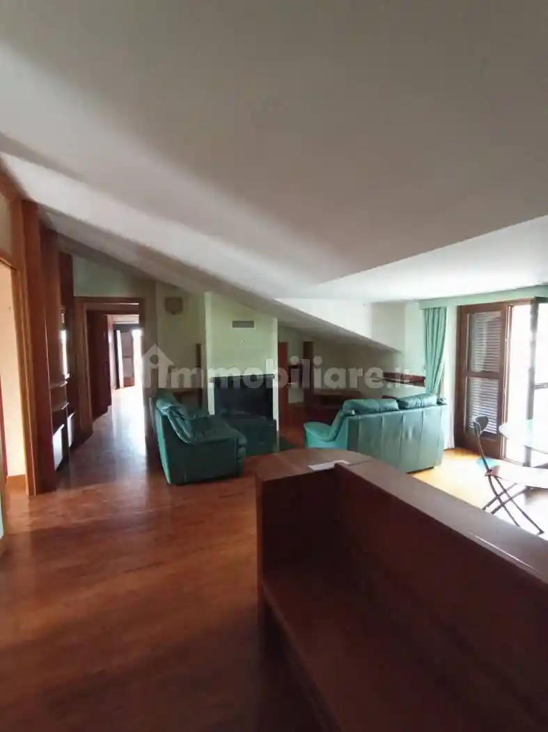 Quadrilocale via Francesco Petrarca, Centurano, Caserta - foto 2