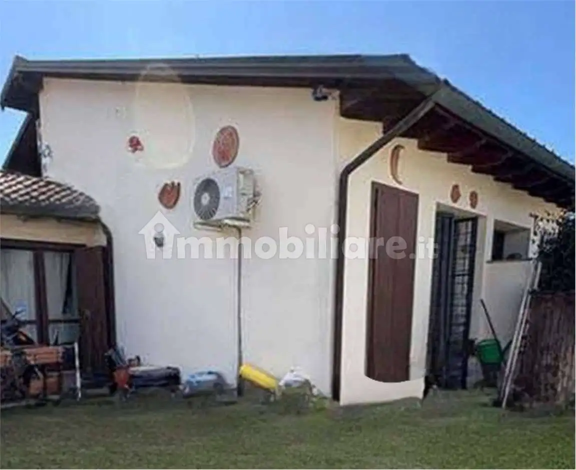Casa indipendente in asta a Roma