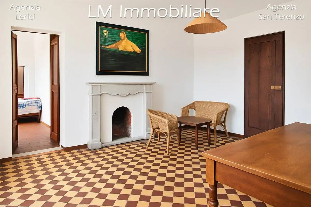 Appartamento in vendita a Lerici