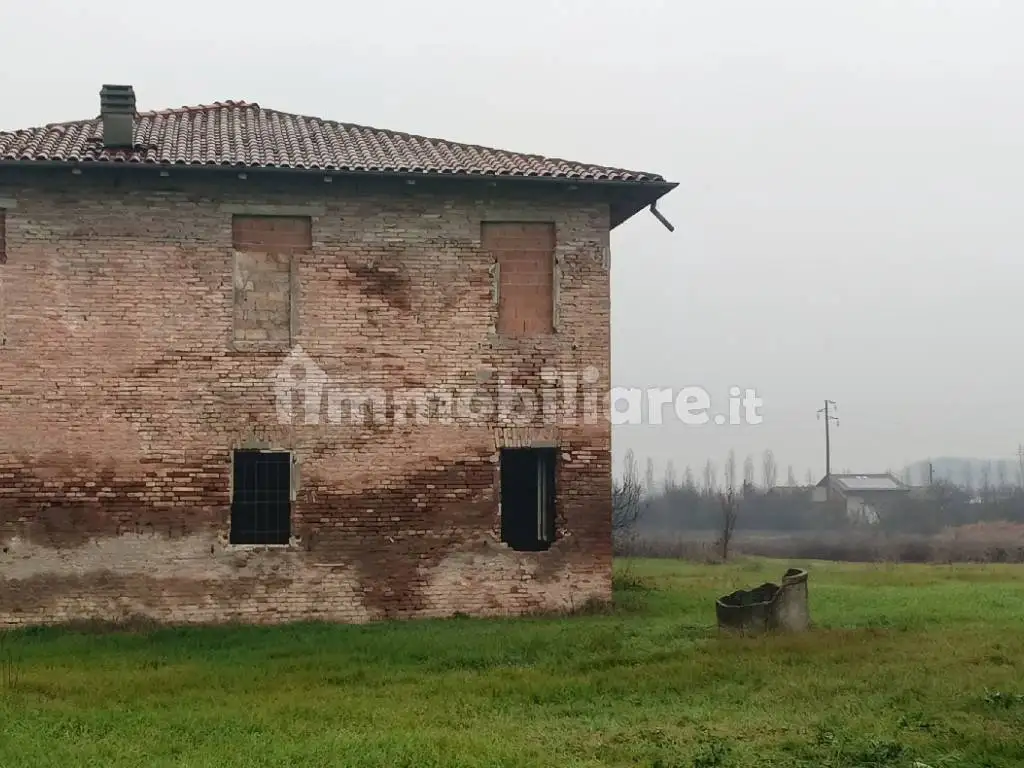 Rustico - Casale in vendita a Castelfranco Emilia