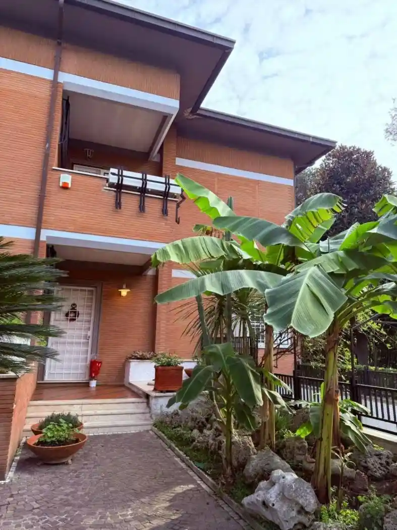 Villa plurifamiliare via Parmenisco, Casal Palocco, Roma - foto 3