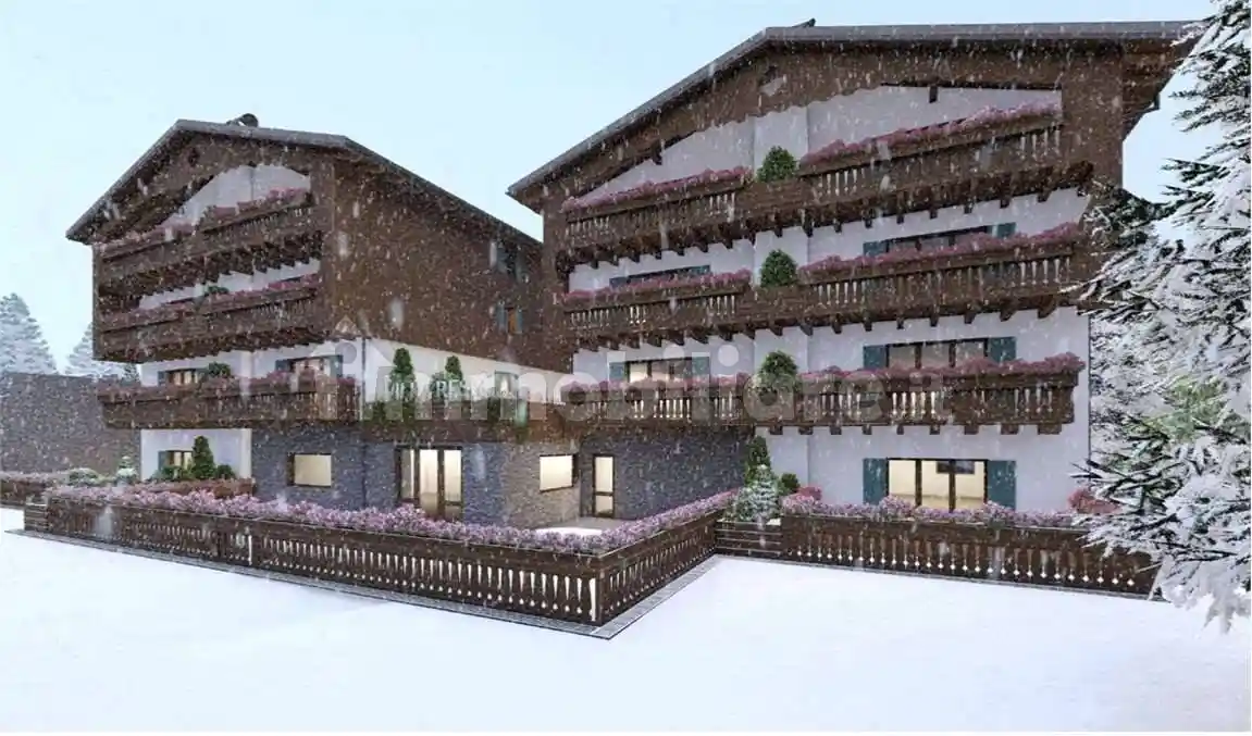 Palazzo - Edificio in vendita a Cortina d'Ampezzo