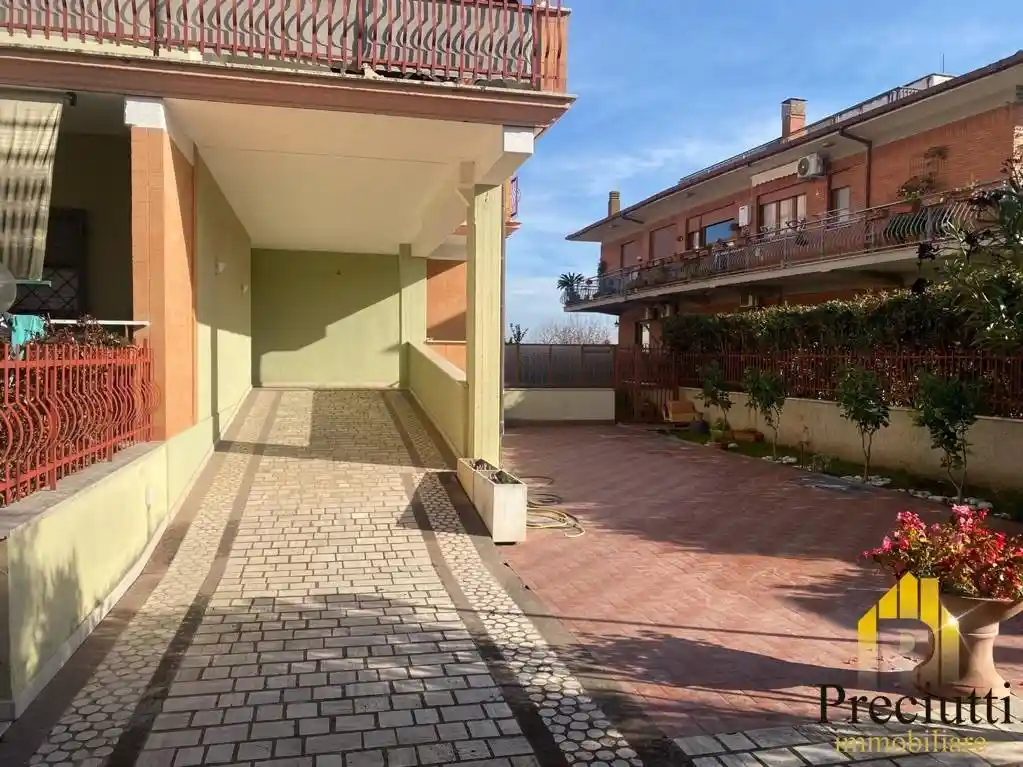 Bilocale via Luigi Biacchi 27, Massimina, Roma - foto 4