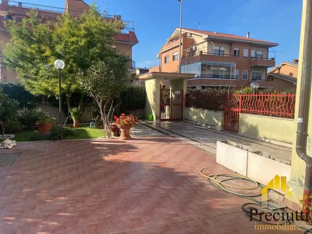 Bilocale via Luigi Biacchi 27, Massimina, Roma - foto 5