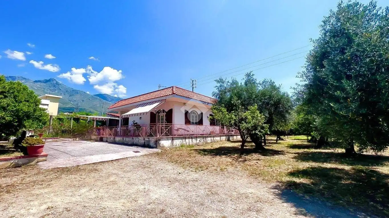 Casa indipendente in vendita a Formia