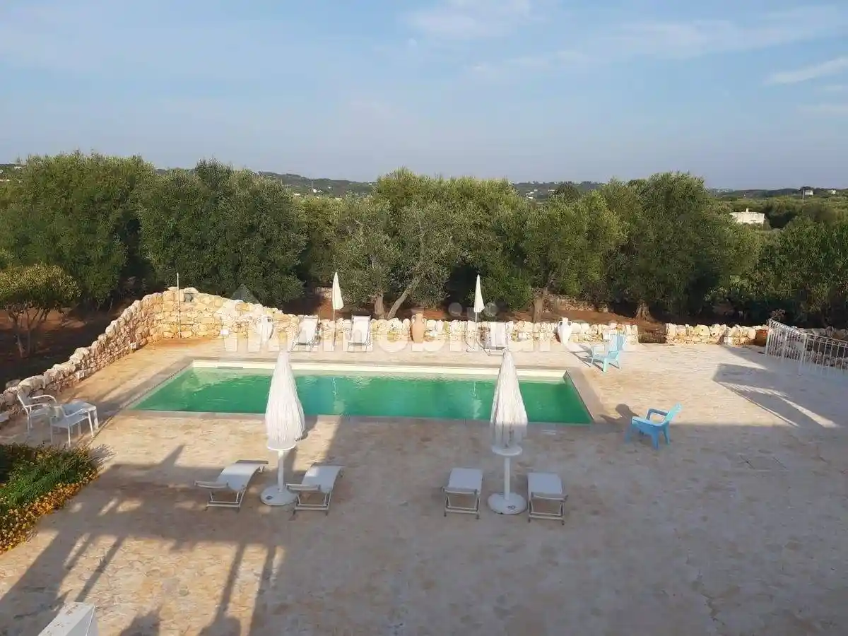 Trullo Contrada Badessa, Campanile, Fumarola, Cavalleriza, Ostuni - foto 2