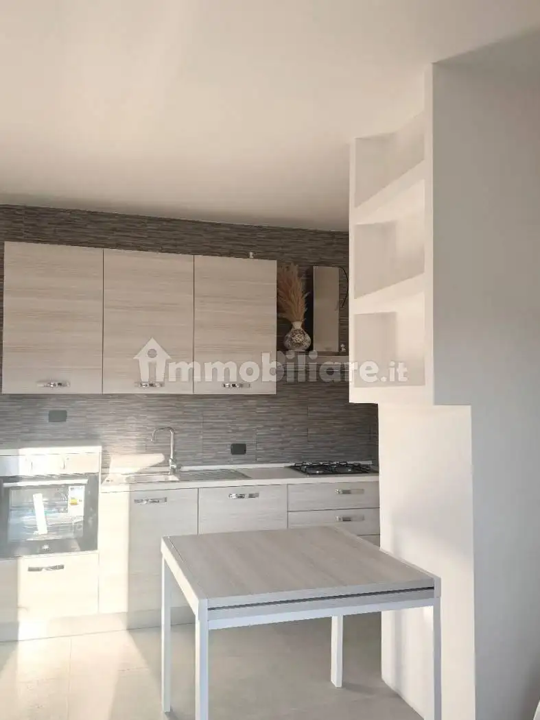 Appartamento in affitto a Broni