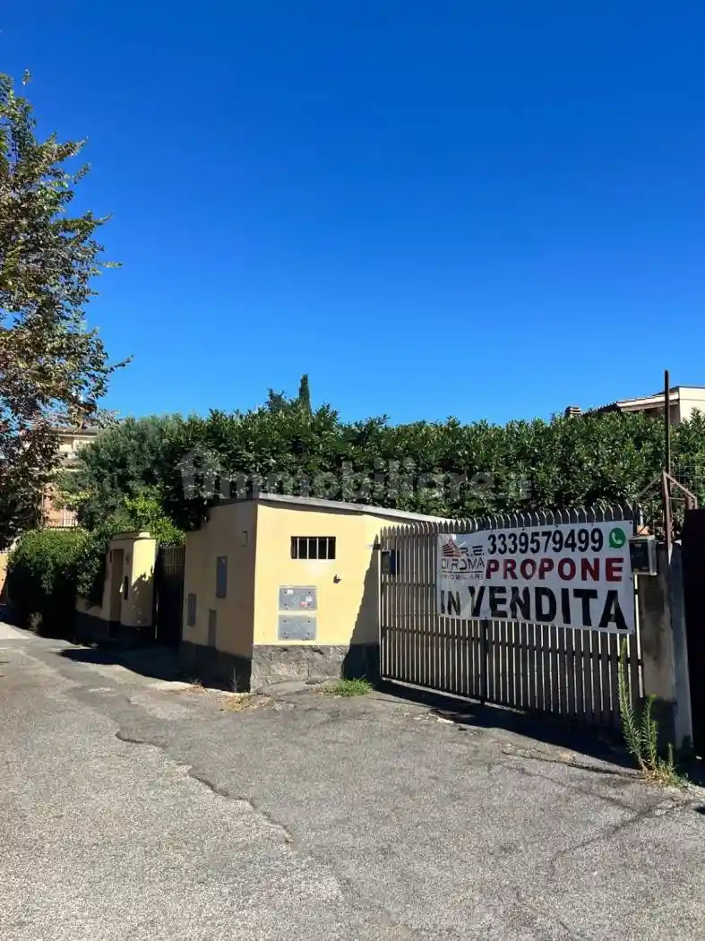 Villa unifamiliare via Basiliolo 23, Arco di Travertino, Roma - foto 3