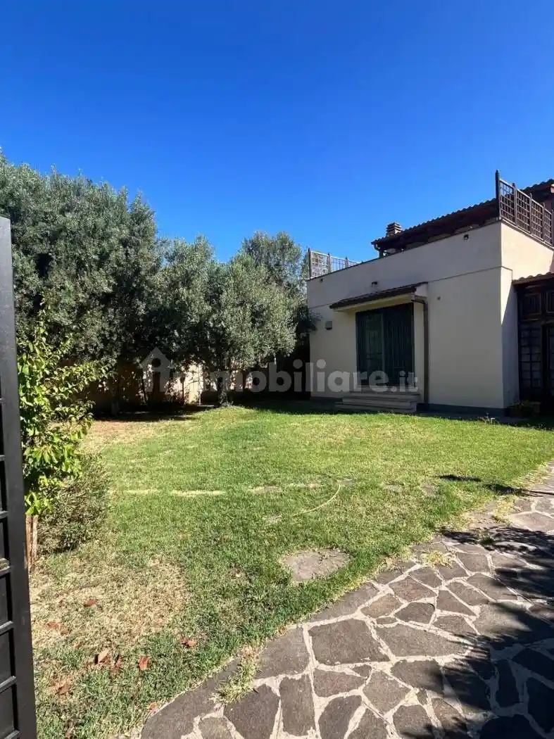 Villa unifamiliare via Basiliolo 23, Arco di Travertino, Roma - foto 5