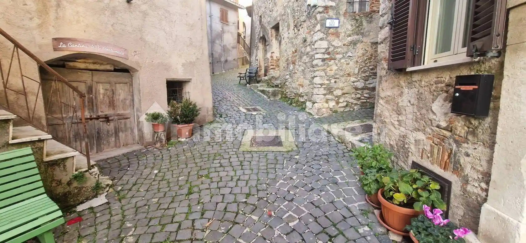 Casa indipendente in vendita a Carsoli