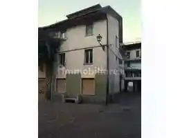 Appartamento in vendita a Esine