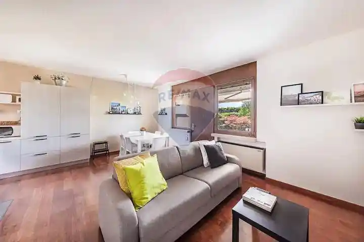 Trilocale GREEN RESIDENCE  via Giulio Cesare 2, Rivoltella, Desenzano del Garda - foto 3