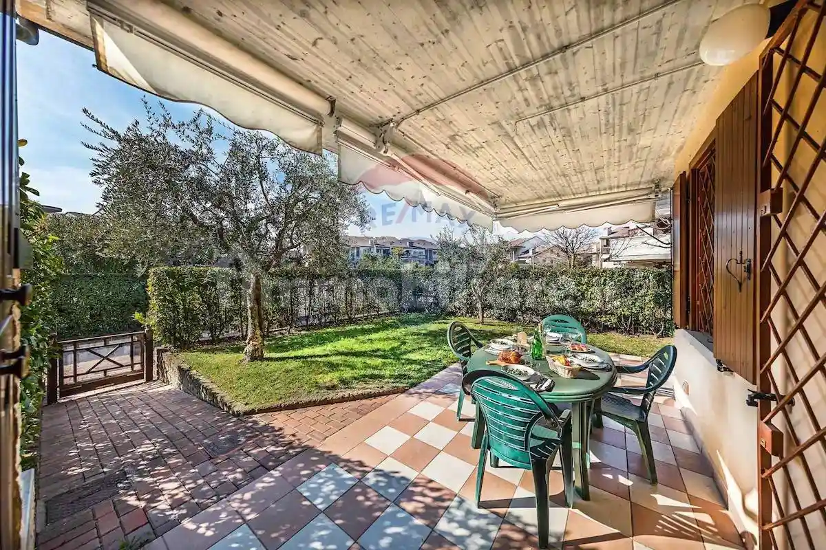 Trilocale GREEN RESIDENCE via Giulio Cesare 2, Rivoltella, Desenzano del Garda - foto 2