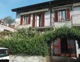 Appartamento in vendita a Laveno-Mombello