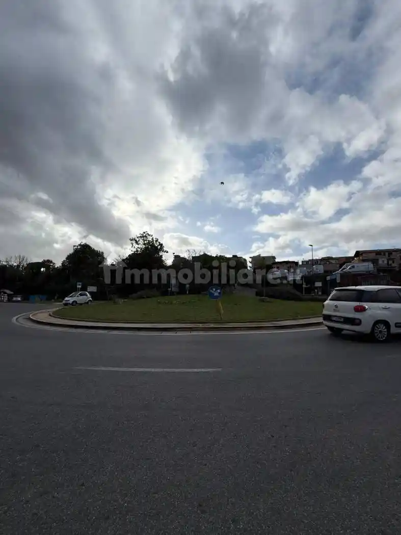 Quadrilocale ottimo stato, secondo piano, Pianura, Napoli - foto 2