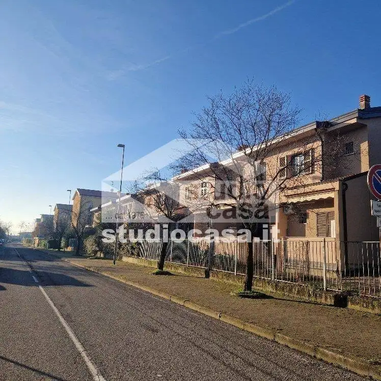 Villetta a schiera in vendita a Carugate