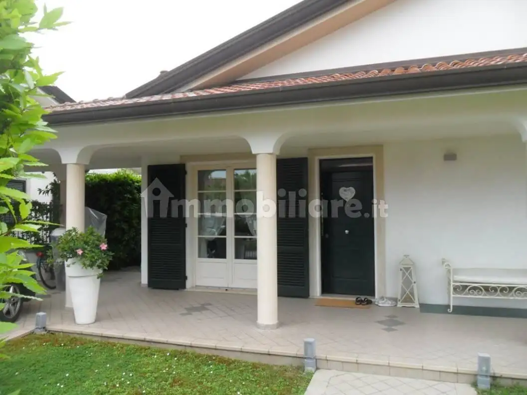 Appartamento in asta a Viareggio