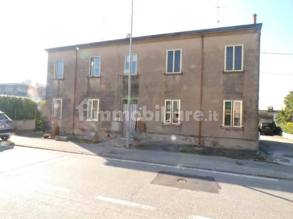 Appartamento in vendita a Masi Torello