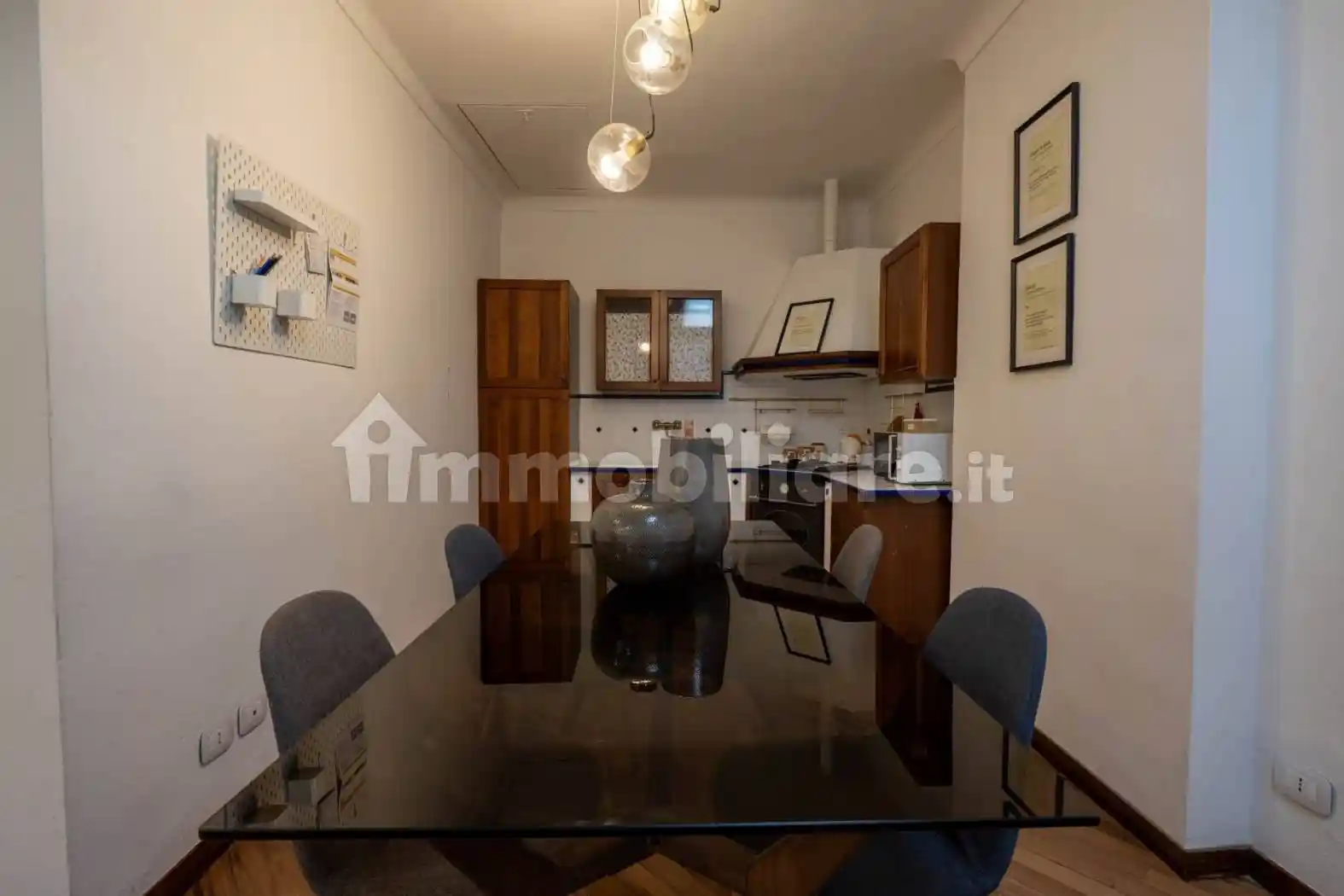 Trilocale viale Vittorio Emanuele 9, Centro Storico, Modena - foto 2