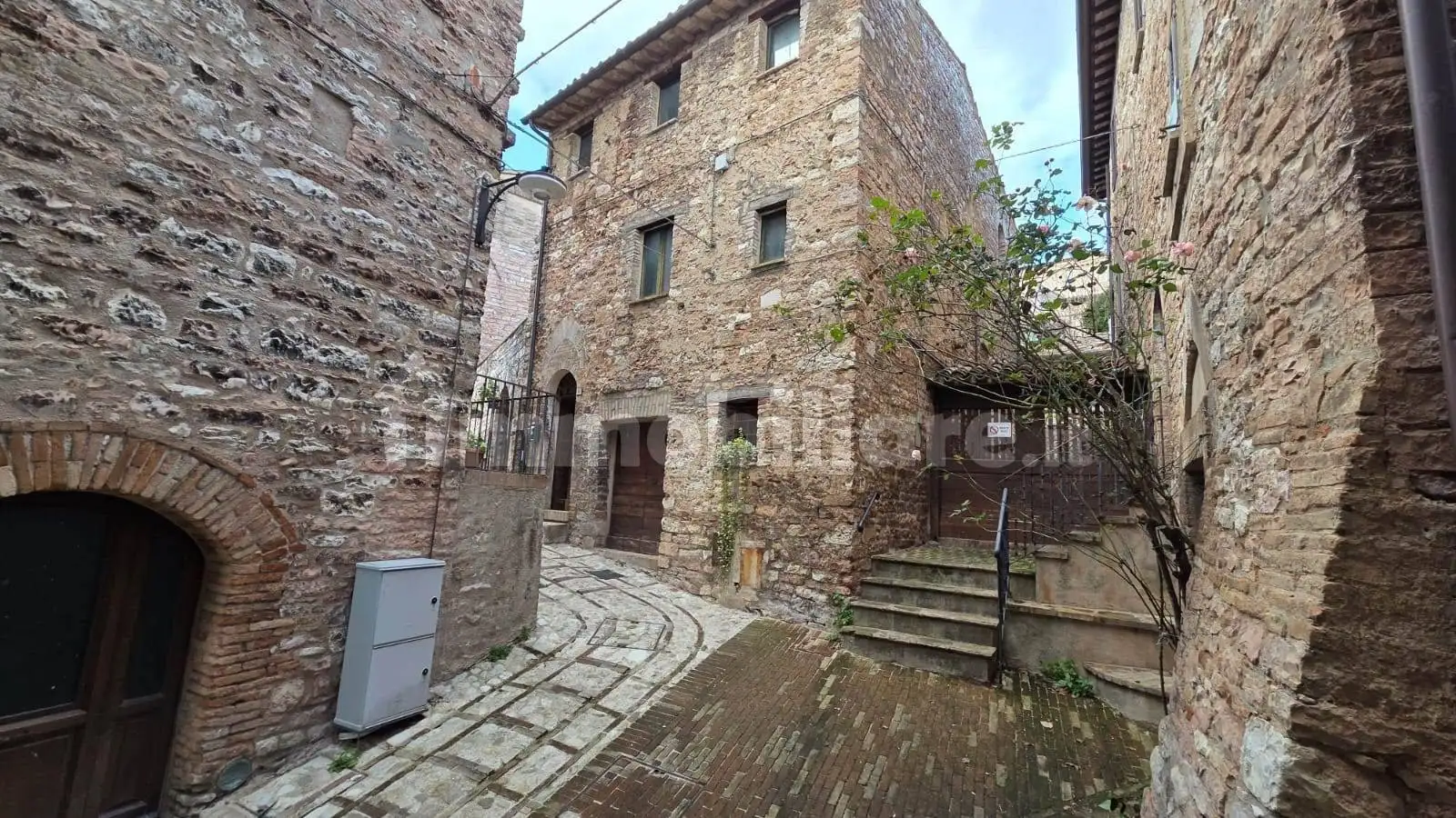 Casa indipendente in vendita a Spello