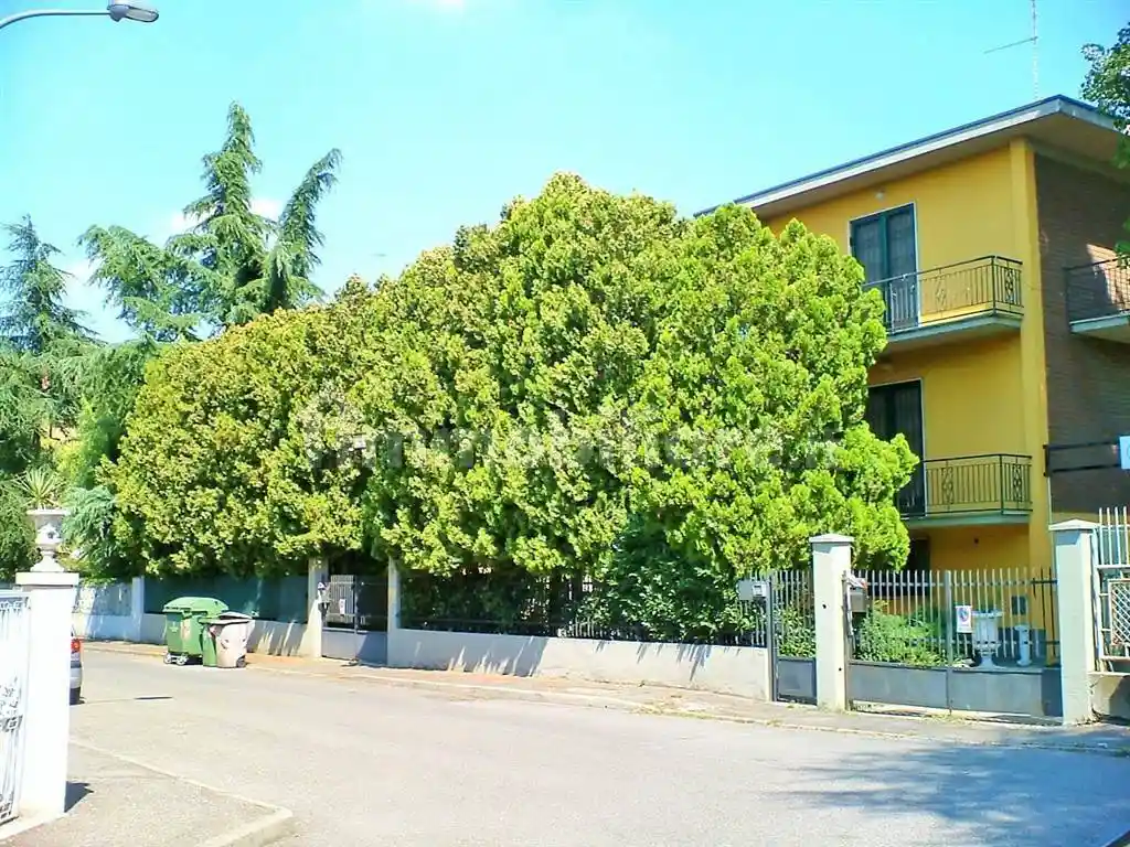 Villa in vendita a Piacenza