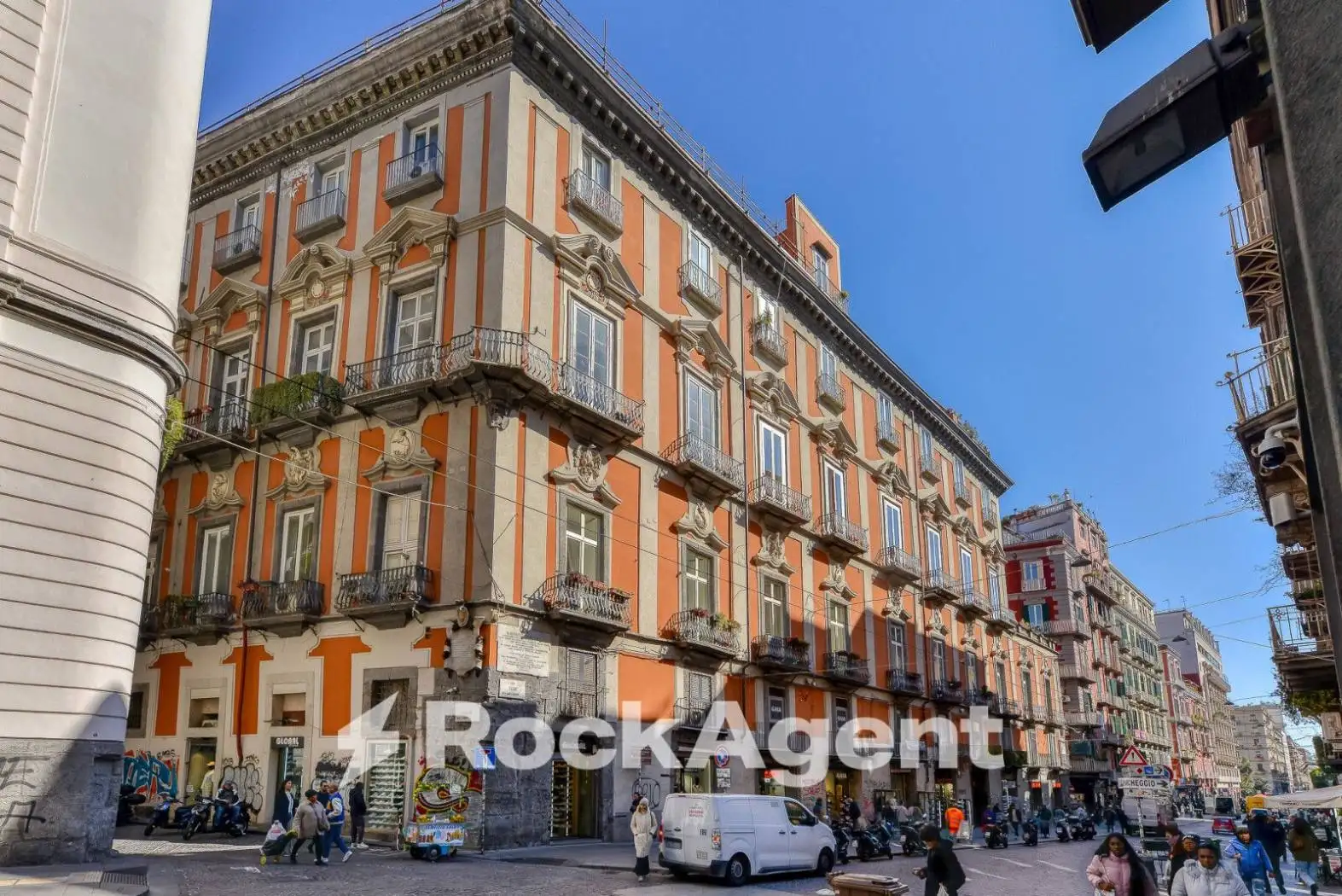 Appartamento in vendita a Napoli