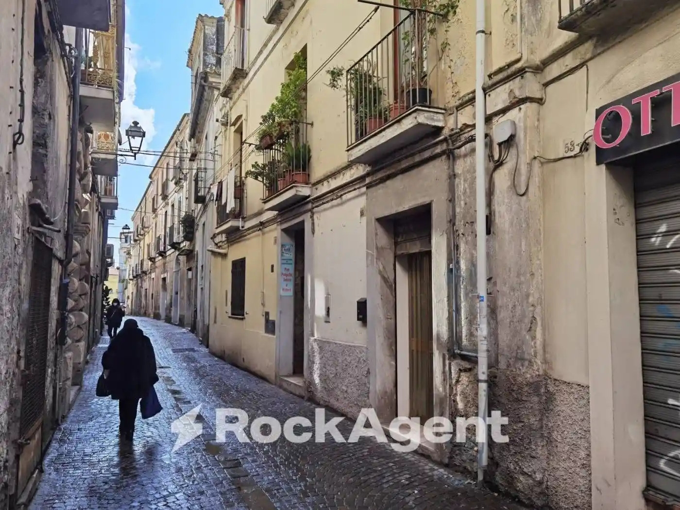 Monolocale via Giuseppe Poerio, Centro Storico, Catanzaro - foto 4