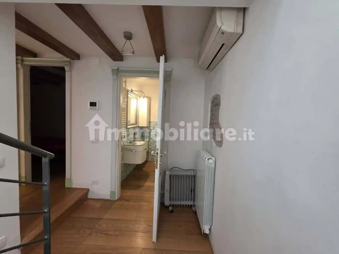 Trilocale Calle al Ponte de la Guerra, Santi Giovanni e Paolo - Santa Maria Formosa, Venezia - foto 2