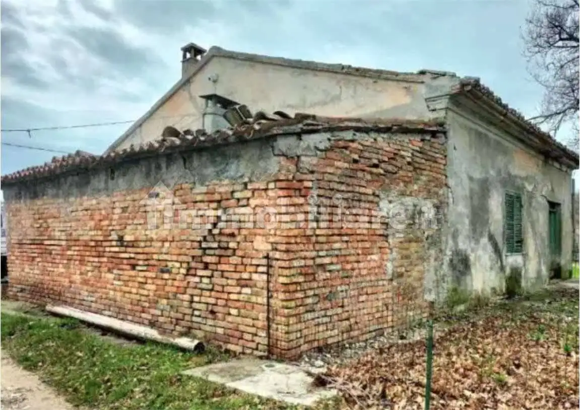 Casa indipendente in asta a Mondavio