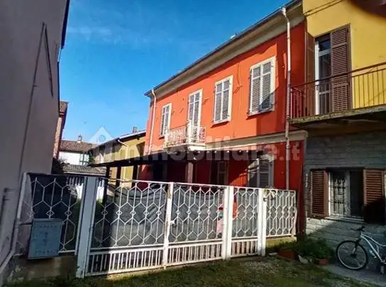 Casa indipendente in asta a Alessandria