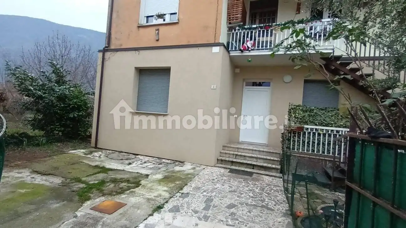 Appartamento in affitto a Nave